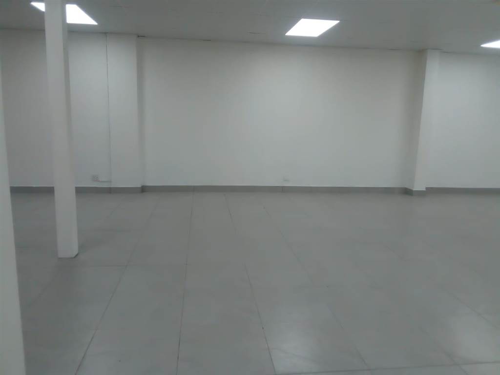 245  m² Retail Space in Pinetown Central photo number 8