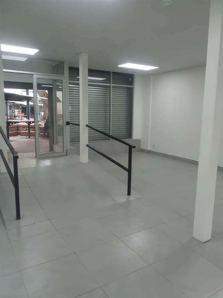 245  m² Retail Space in Pinetown Central photo number 13