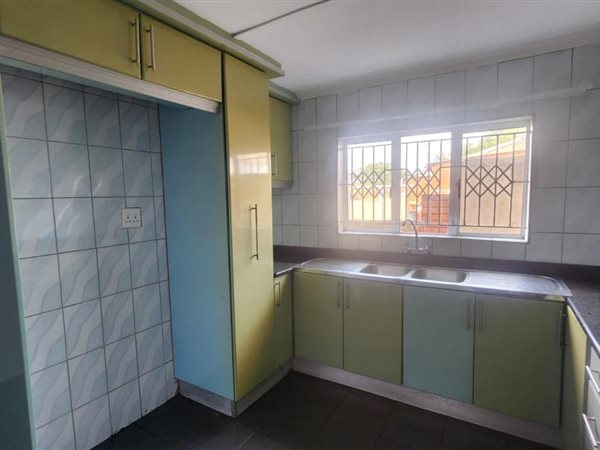 3 Bedroom House 3 Bedroom House
