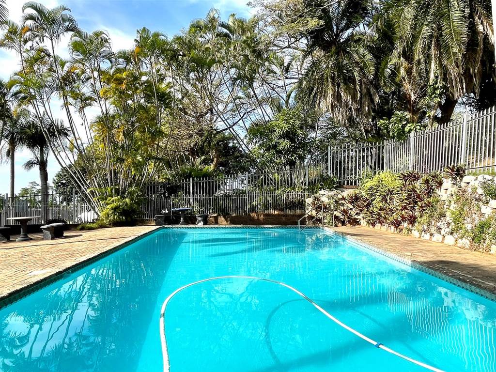 2 Bed Townhouse in Shelly Beach photo number 23