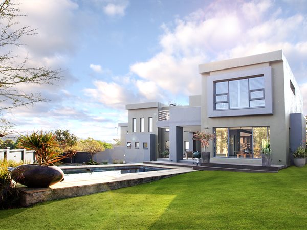 5 Bedroom House 5 Bedroom House
