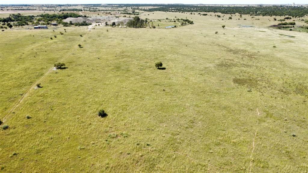 35.6 ha Land available in Ellaton photo number 6