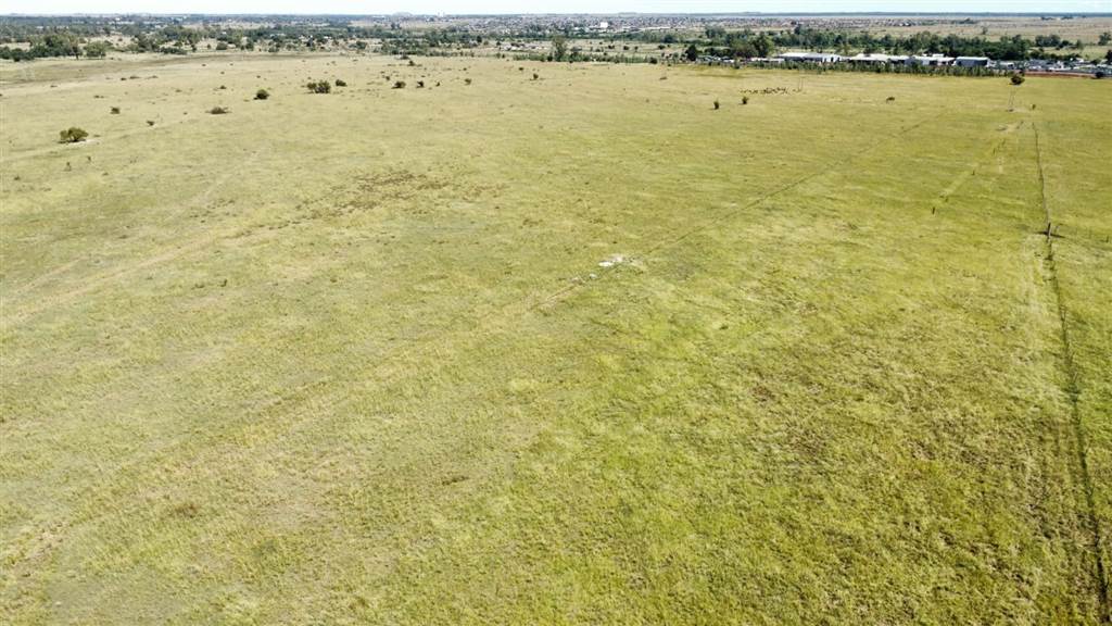 35.6 ha Land available in Ellaton photo number 5