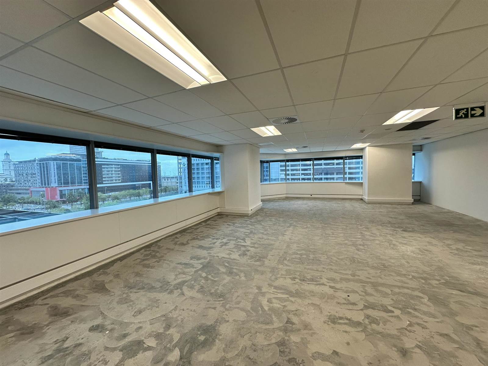 1259  m² Commercial space in Foreshore photo number 1