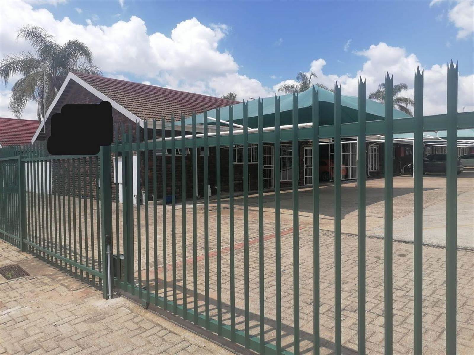 98  m² Commercial space in Polokwane Central photo number 1