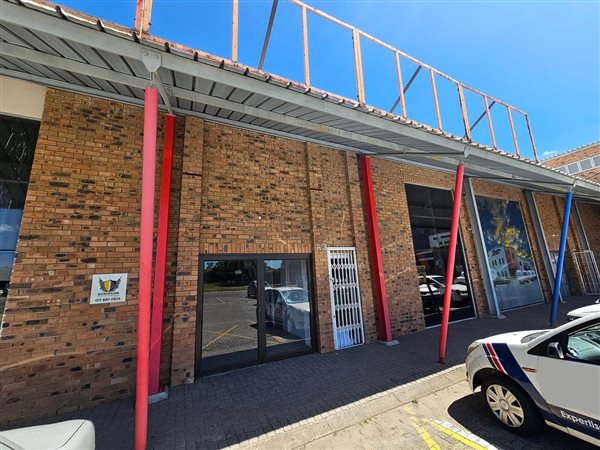 150  m² Commercial space in Secunda