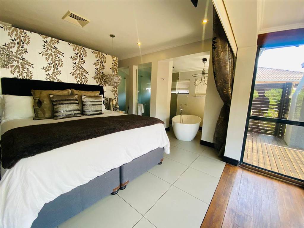 5 Bed House in Mzingazi Golf Estate photo number 30