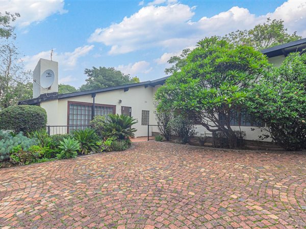 4 Bedroom House 4 Bedroom House