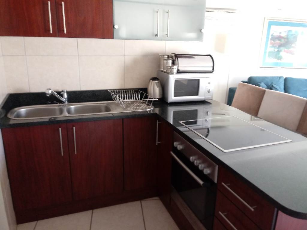 1 Bed Apartment in Mossel Bay Central photo number 5