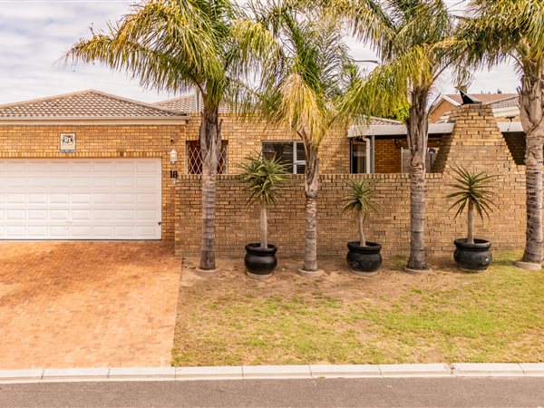 3 Bed House in Cape Gate