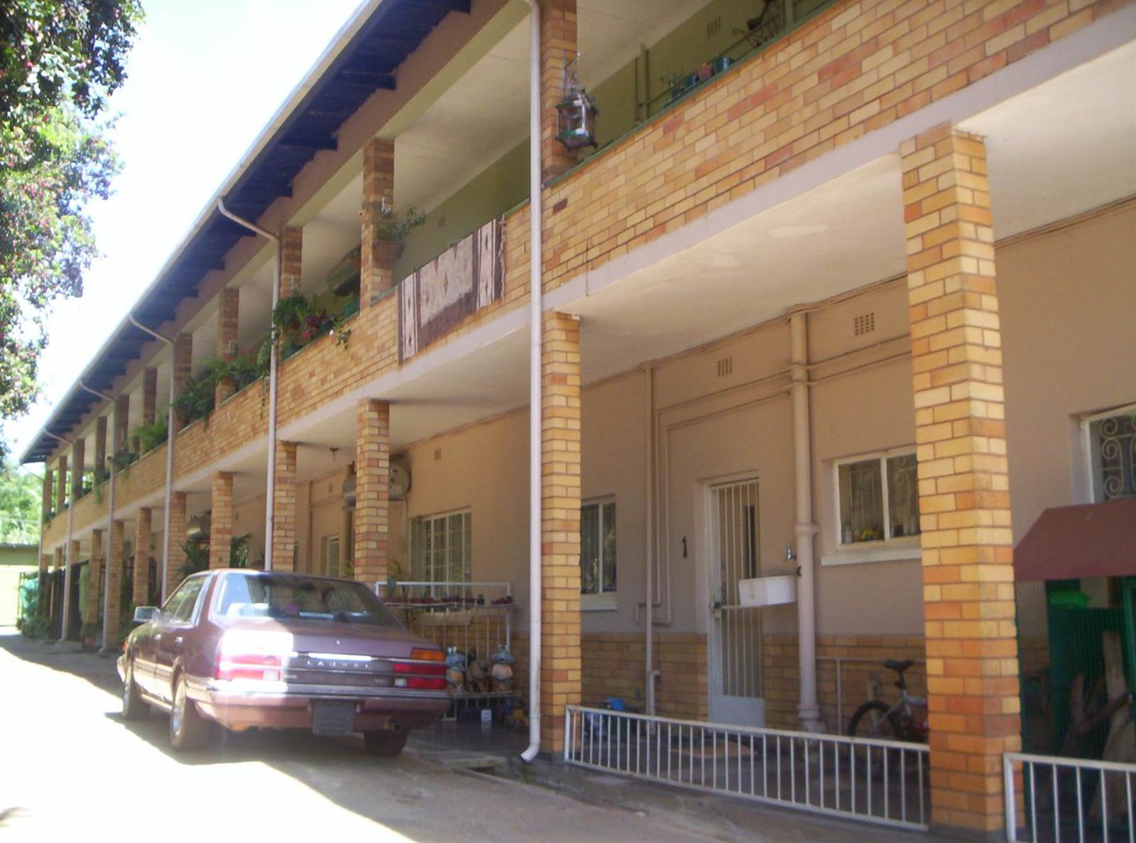 2 Bed Townhouse in Louis Trichardt photo number 4
