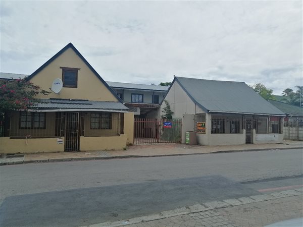 160  m² Commercial space in Knysna Central