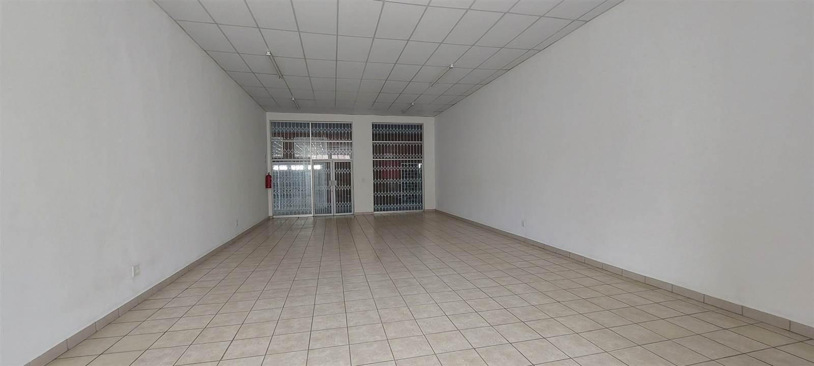 130  m² Commercial space in Lydenburg photo number 5