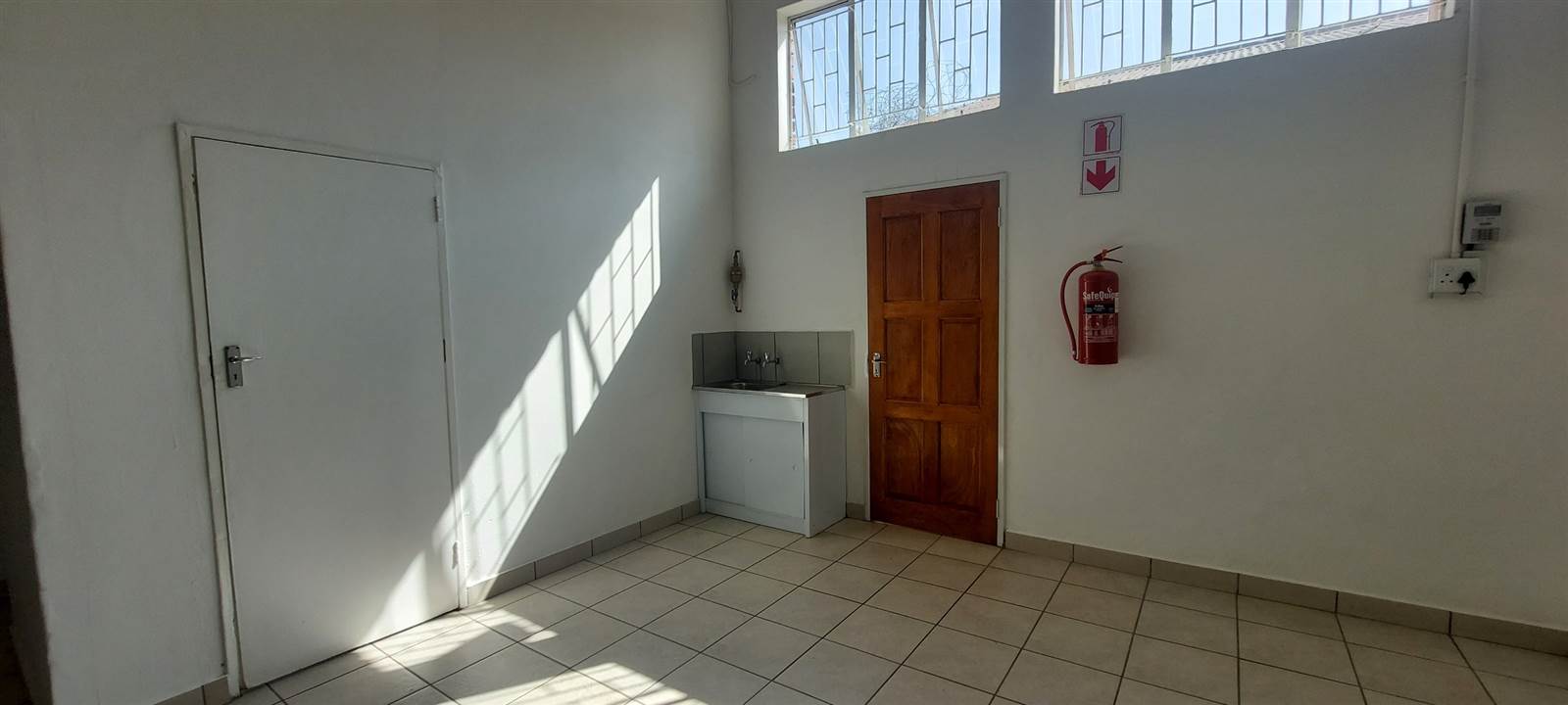 130  m² Commercial space in Lydenburg photo number 6