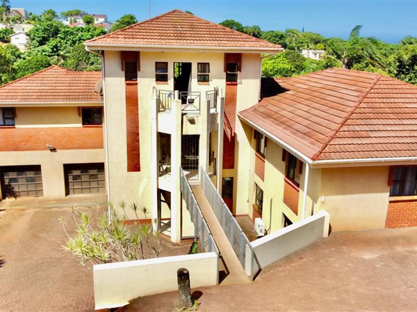 9 Bedroom House 9 Bedroom House
