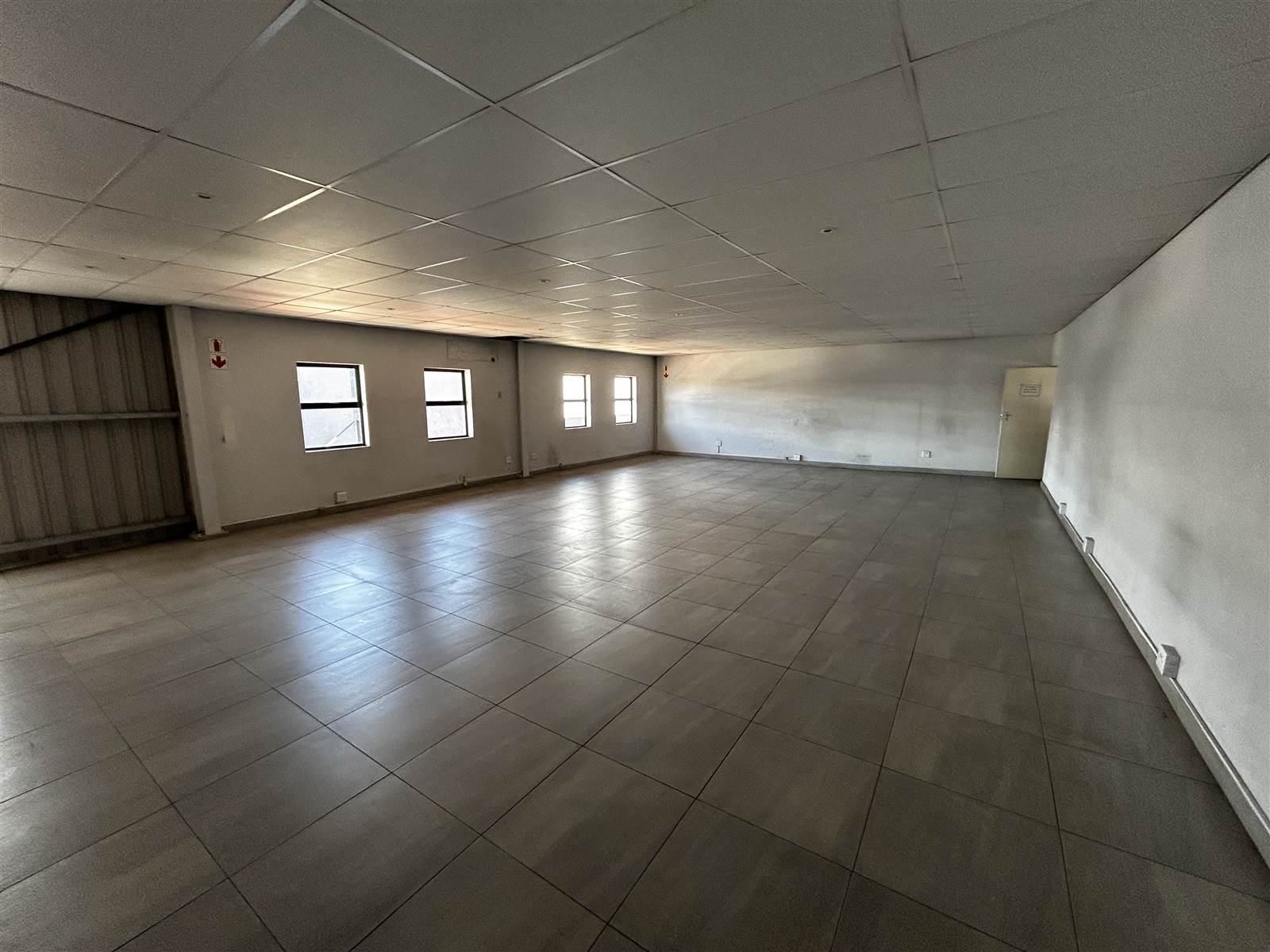 1750  m² Industrial space in Olifantsfontein photo number 16
