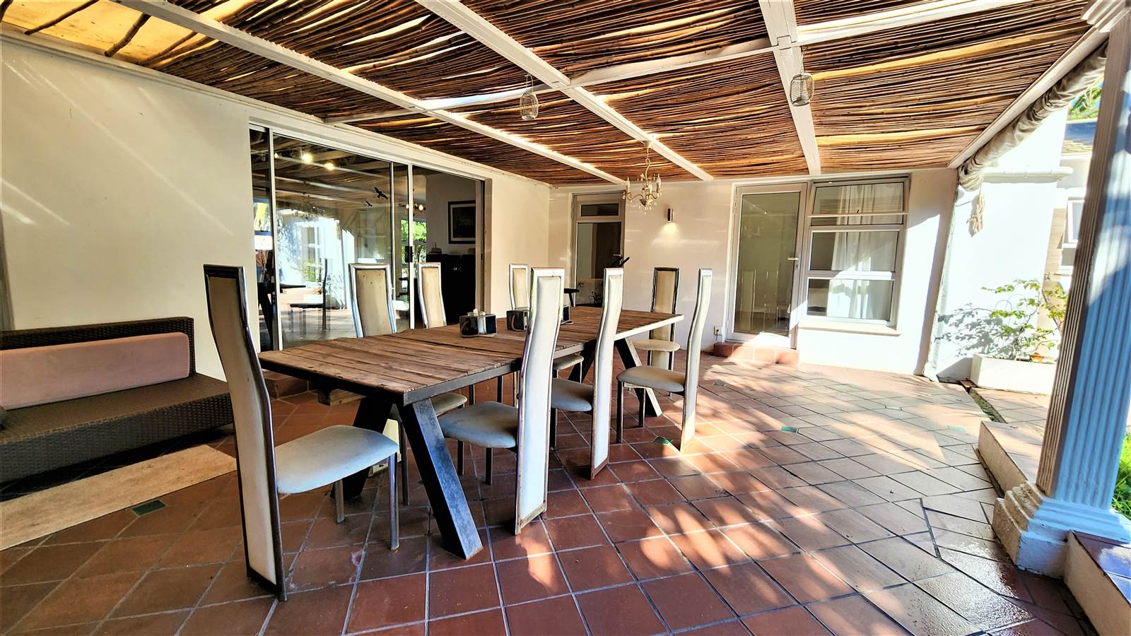 6 Bed House in Blouberg Rise photo number 12