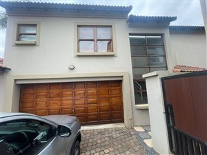 3 Bed Townhouse in Woodhill