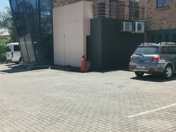 75  m² Commercial space in Nelspruit Industrial