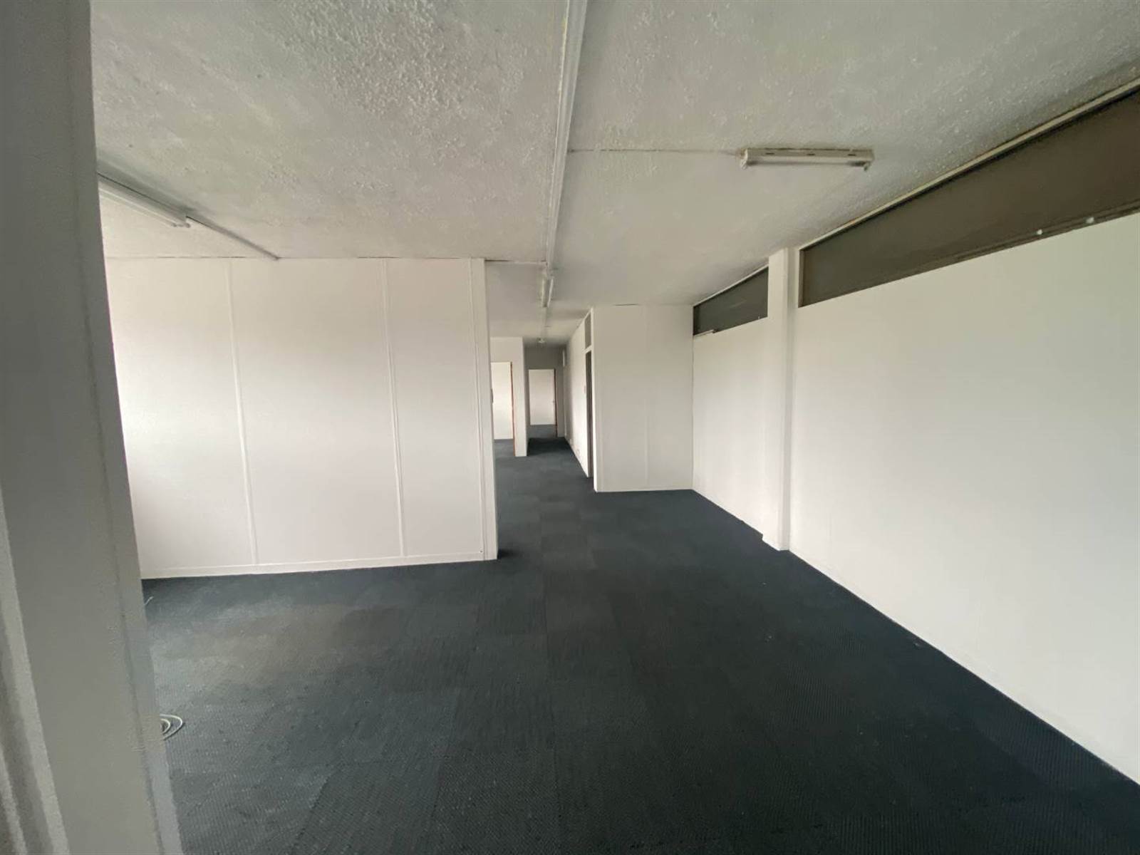 350  m² Office Space in Pinetown Central photo number 9