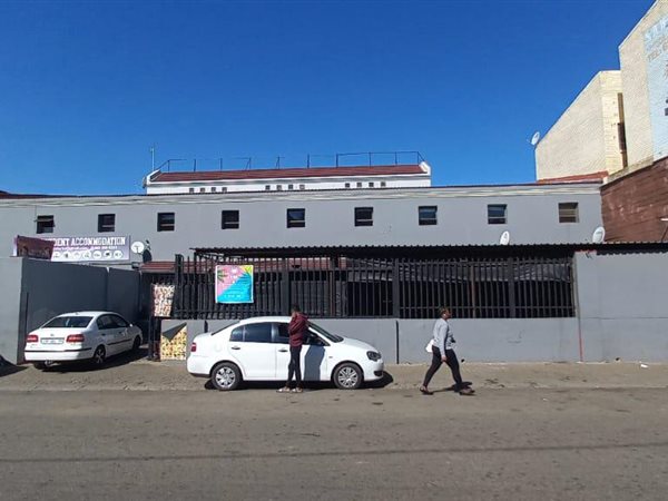 1000  m² Commercial space in Berea