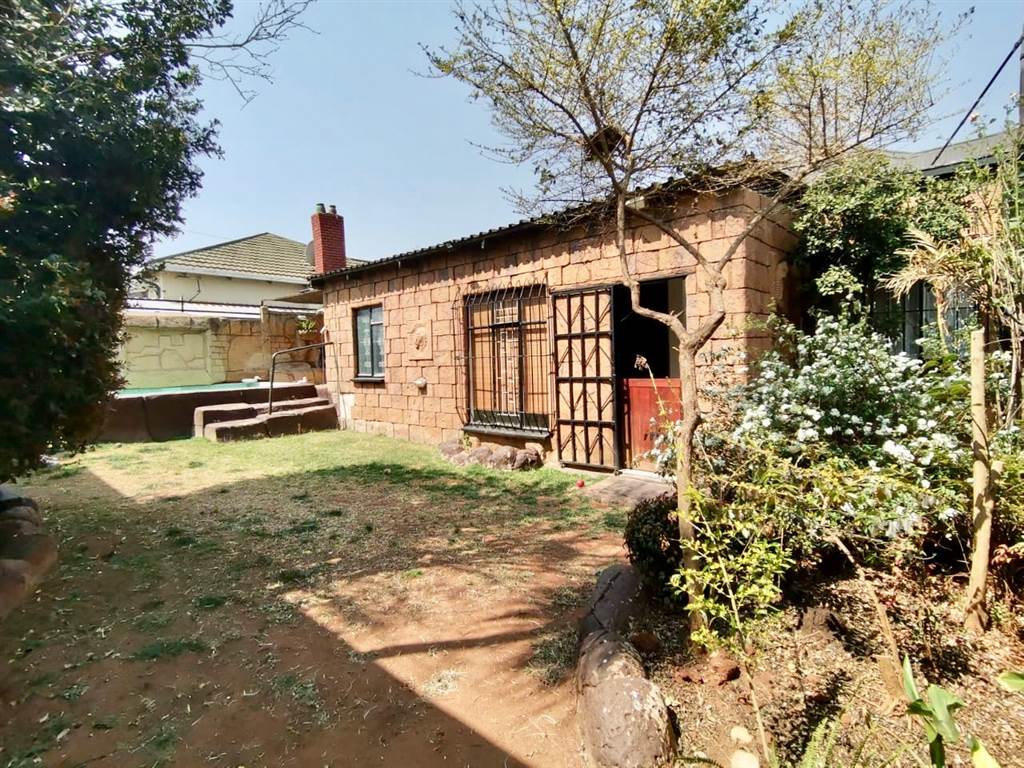 2 Bed House in Krugersdorp North photo number 15