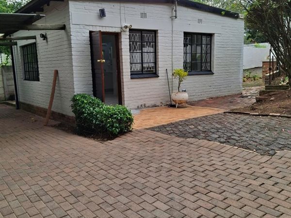 1 Bed Garden Cottage