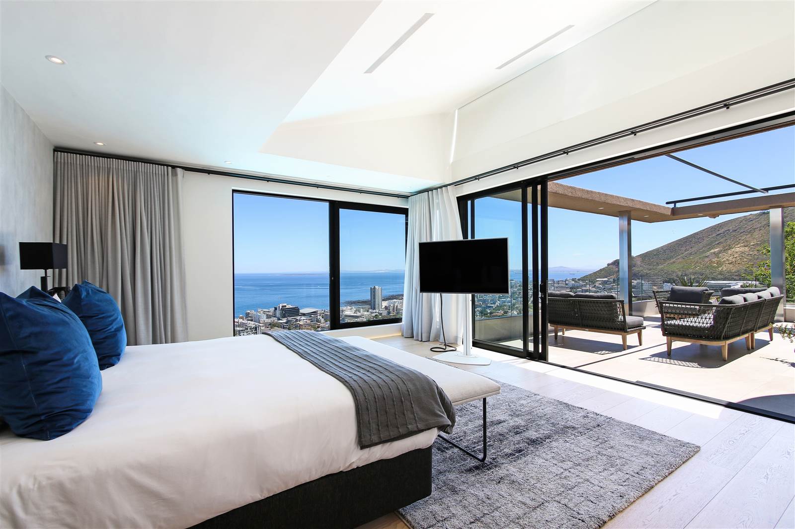 5 Bed House in Fresnaye photo number 20