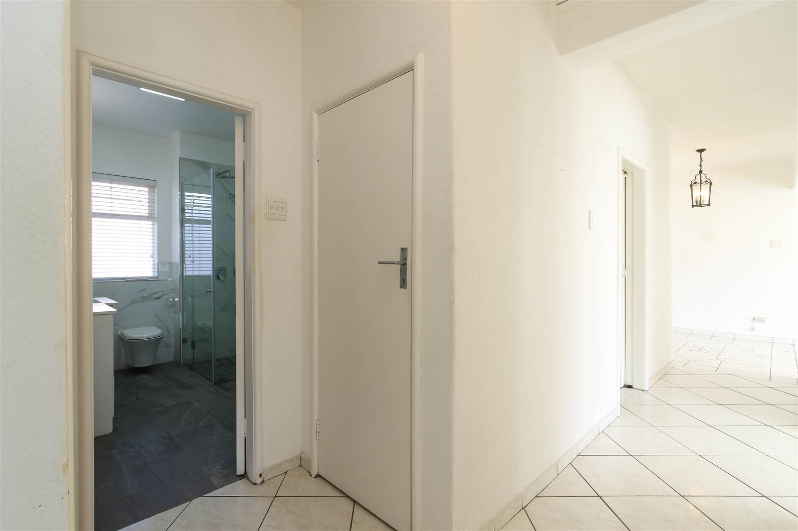 2 Bed Apartment in Sea Point photo number 25