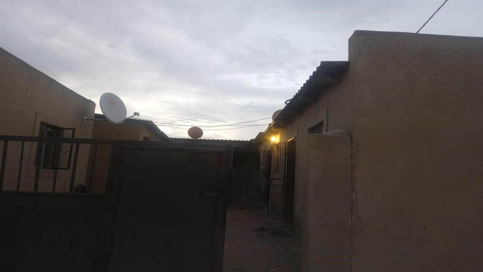 11 Bed House in Benoni CBD photo number 4