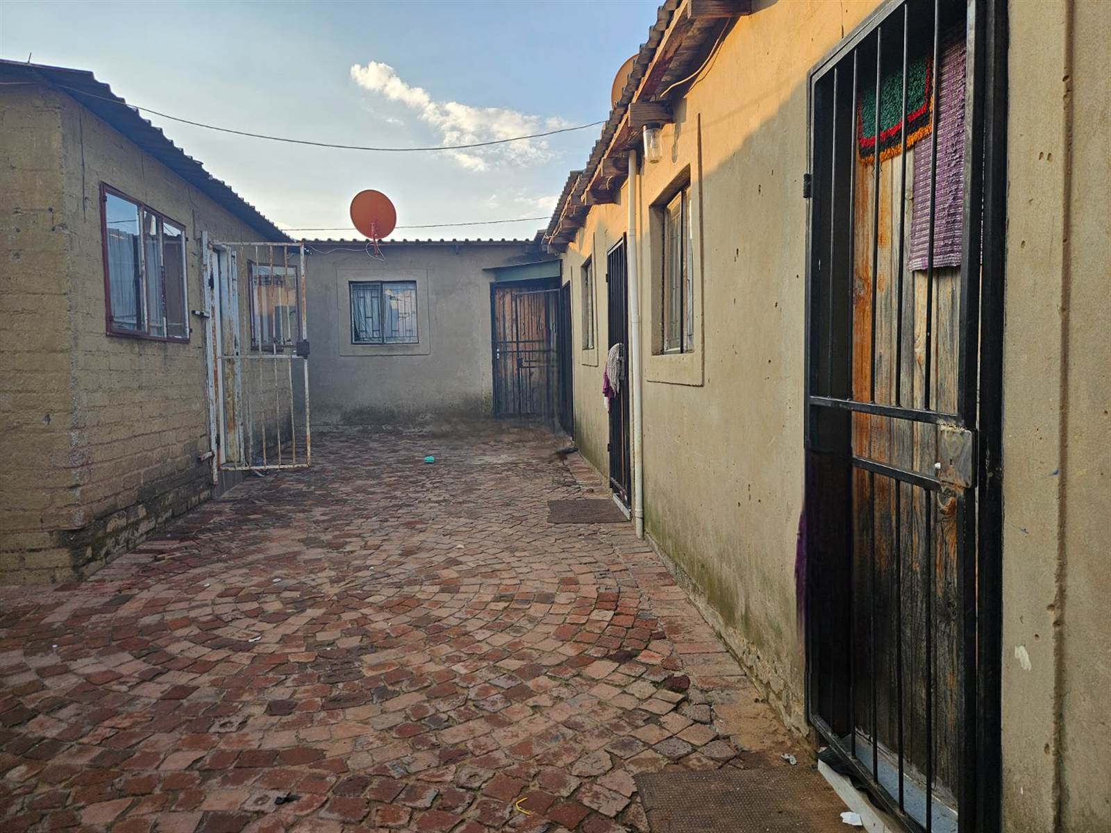 11 Bed House in Benoni CBD photo number 1