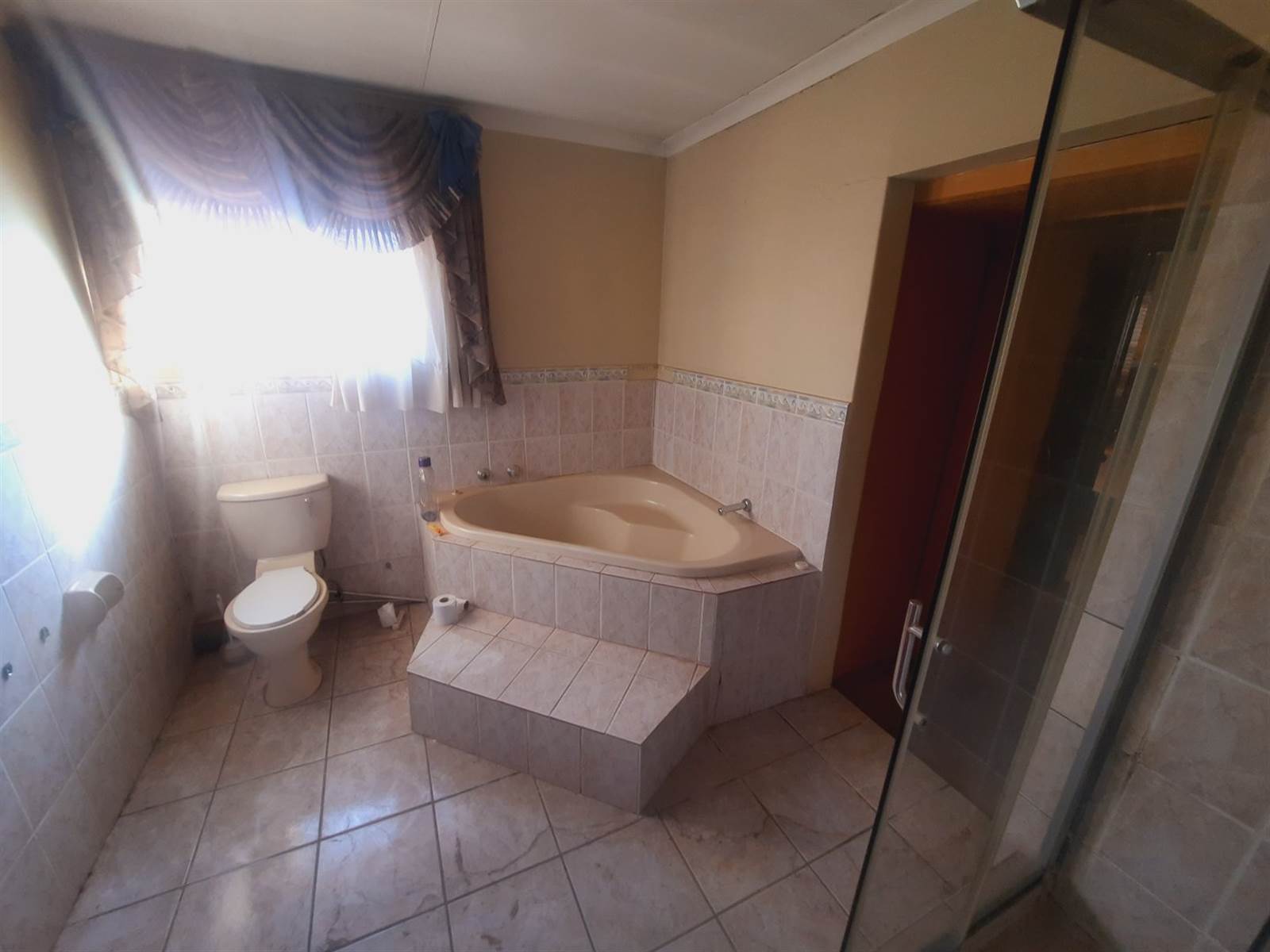5 Bed House in Highveld photo number 23