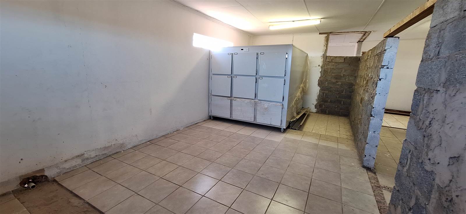 350  m² Commercial space in Botshabelo photo number 9