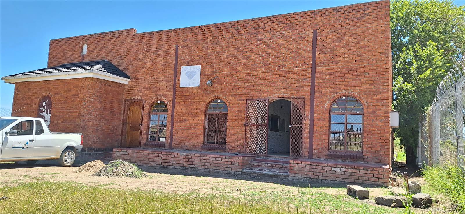 350  m² Commercial space in Botshabelo photo number 1
