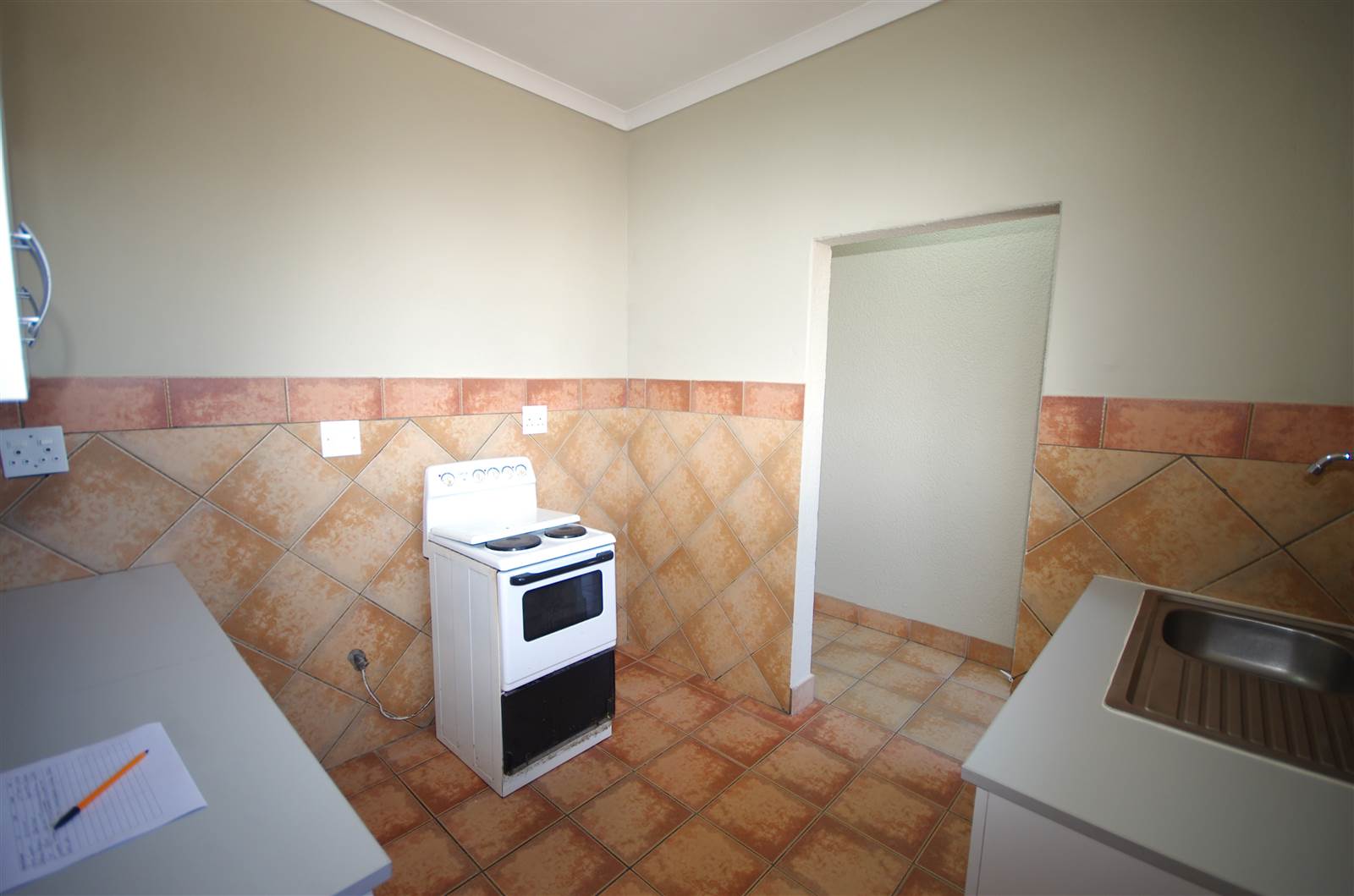 2 Bed Flat in Benoni Central photo number 8