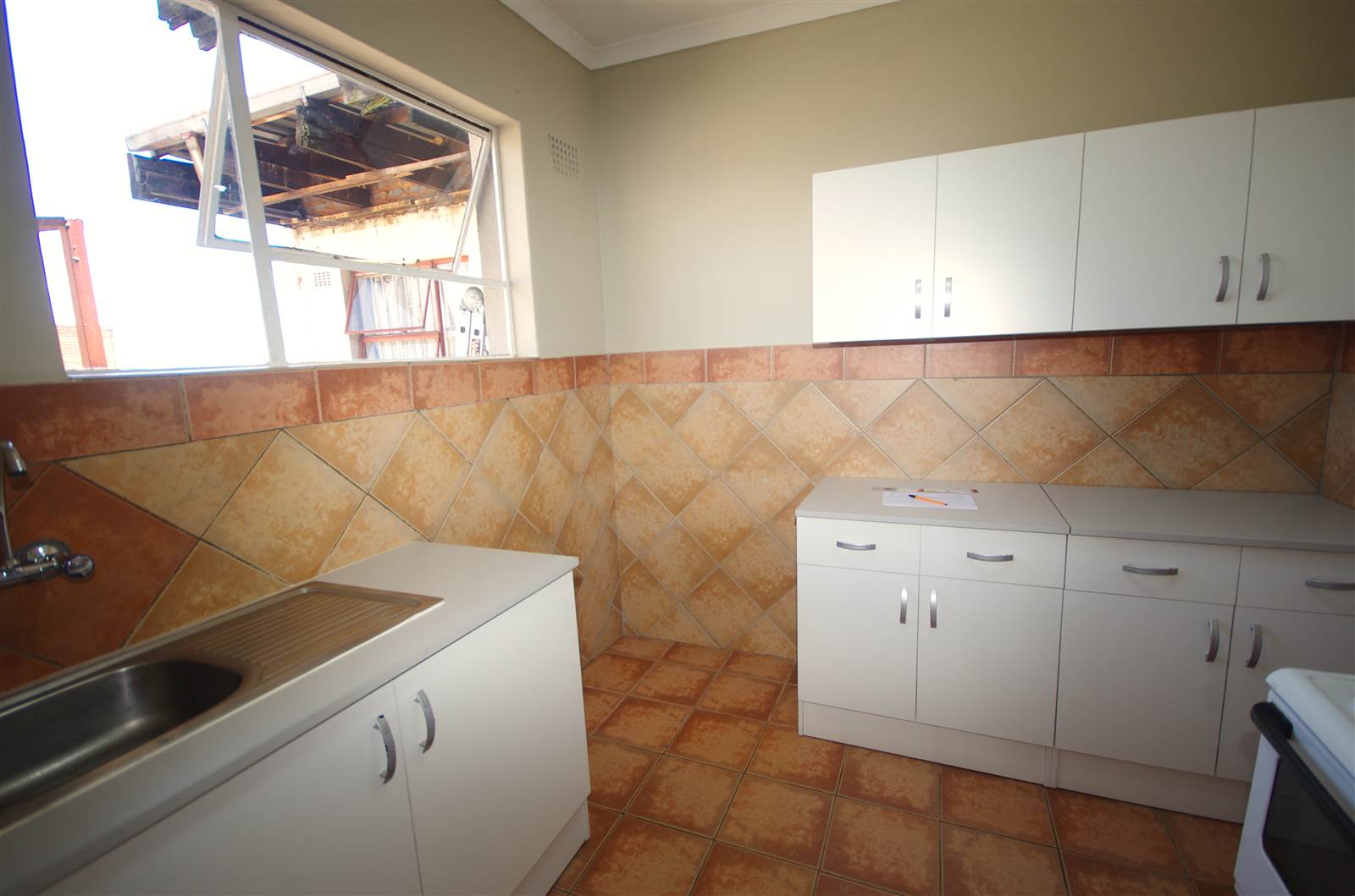 2 Bed Flat in Benoni Central photo number 7