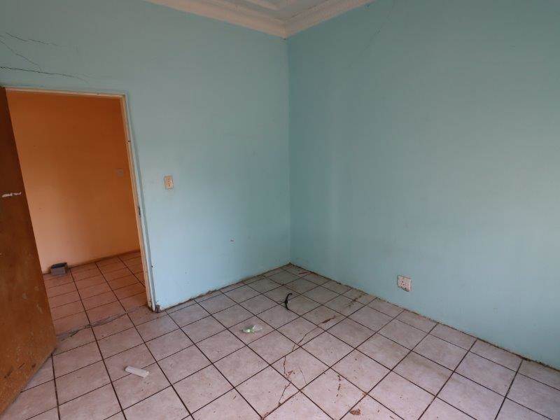 3 Bed House in Estoire photo number 17
