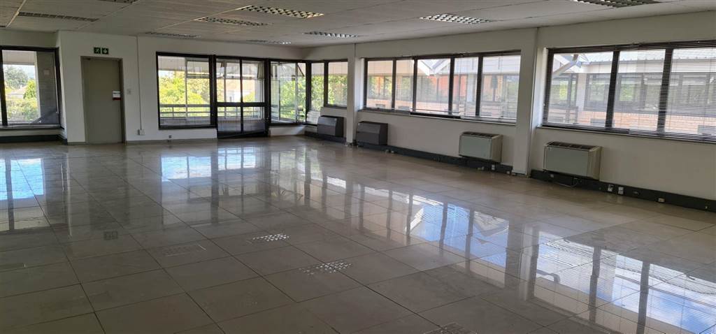 304.08  m² Commercial space in Woodmead photo number 5