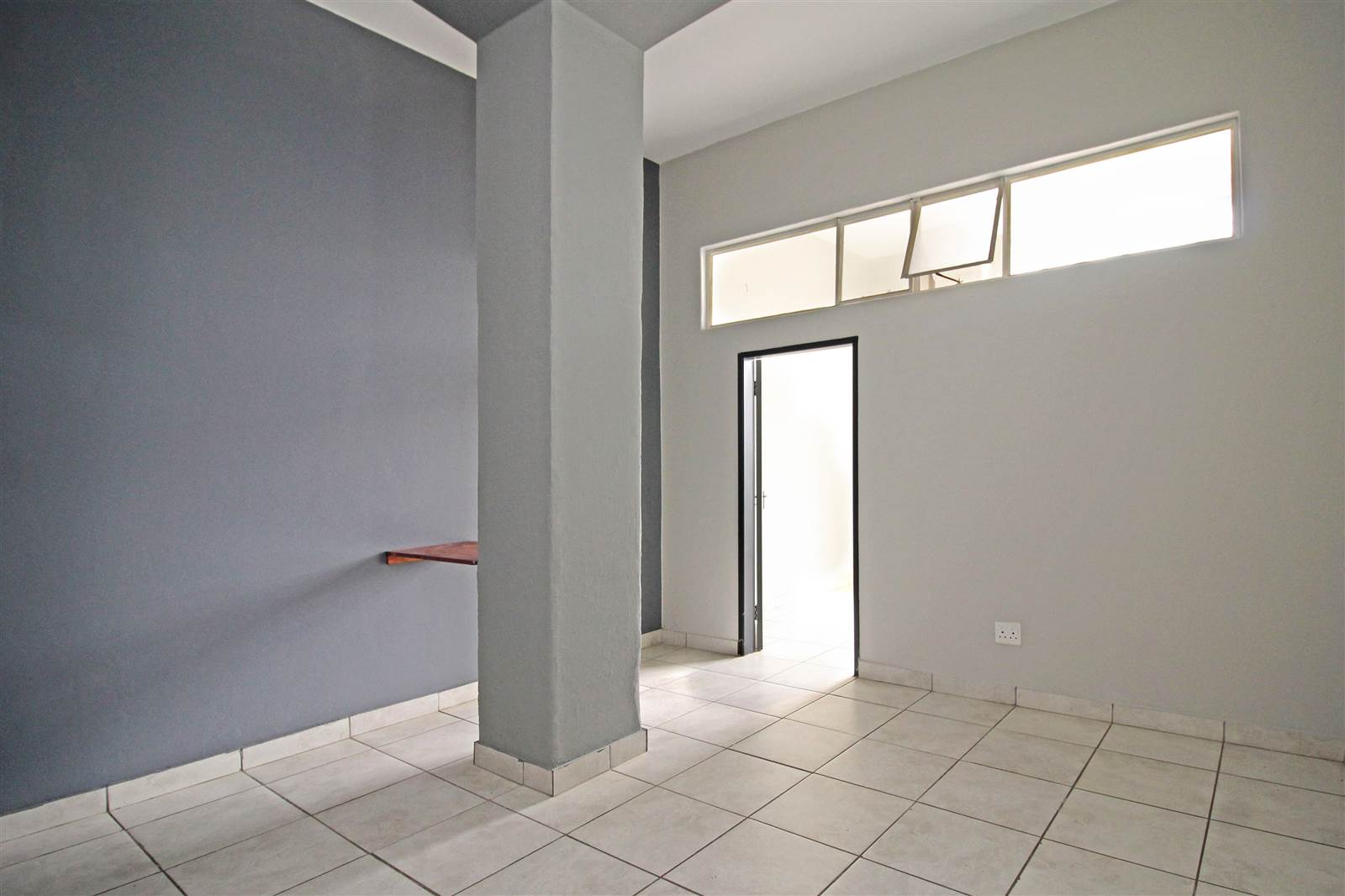 1 Bed Apartment in City & Suburban (Maboneng) photo number 5