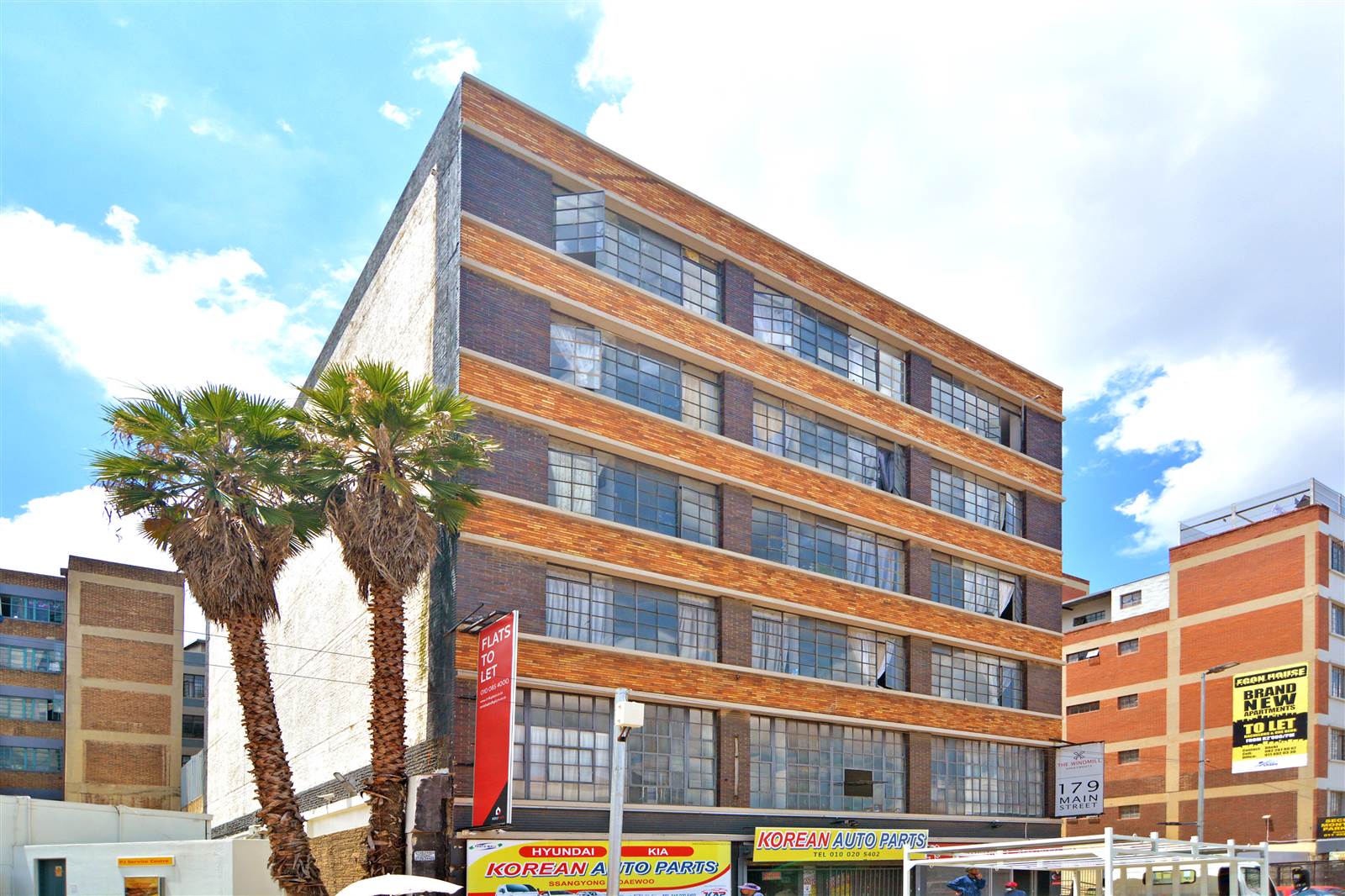 1 Bed Apartment in City & Suburban (Maboneng) photo number 12