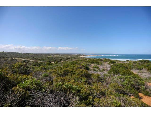 781 m² Land available in Stilbaai photo number 1