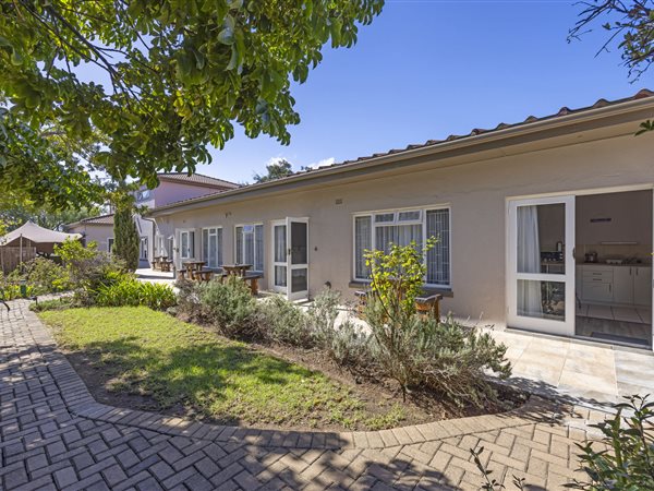8 Bed House in Durbanville Central