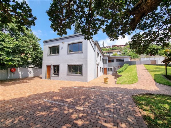 13 Bed House in Ballito