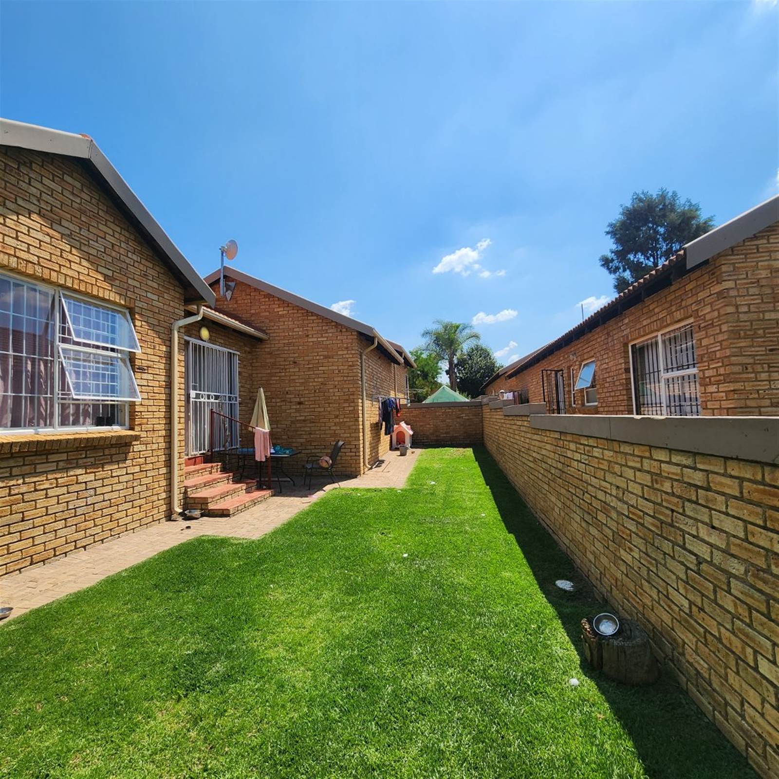 2 Bed House in Roodepoort Central photo number 14