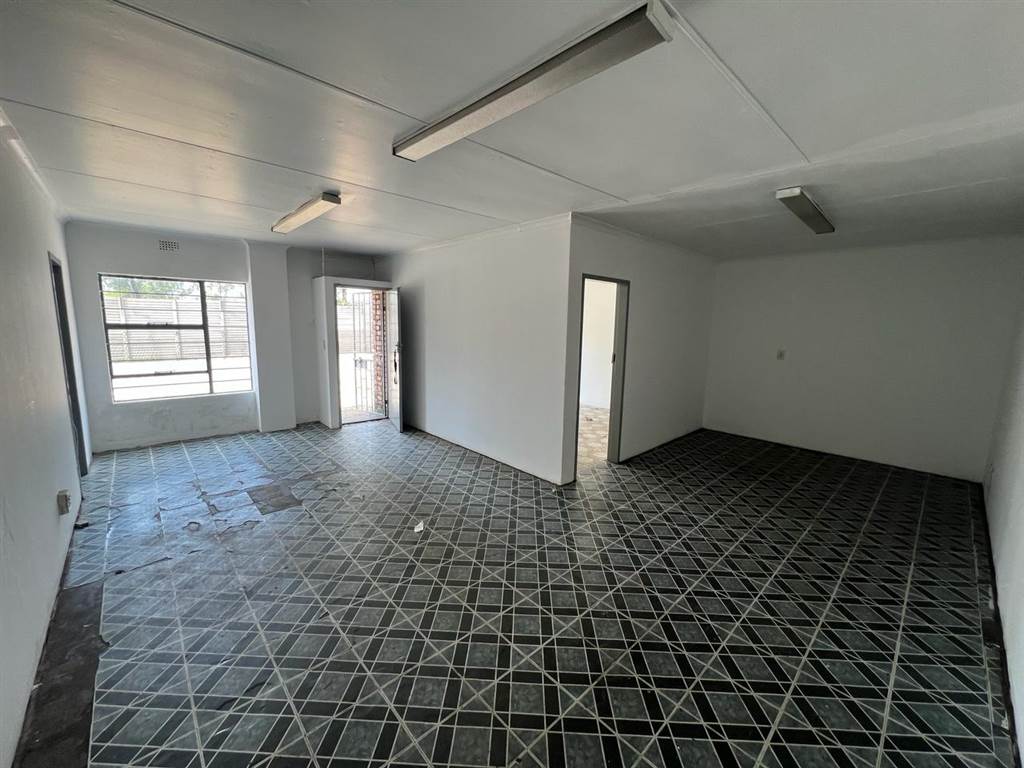 210  m² Industrial space in Benoni South photo number 6