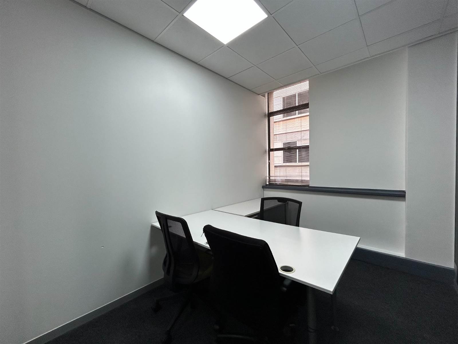 18  m² Office Space in Sandown photo number 3