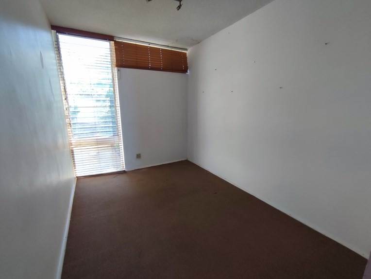 3 Bed Apartment in Bulwer photo number 23