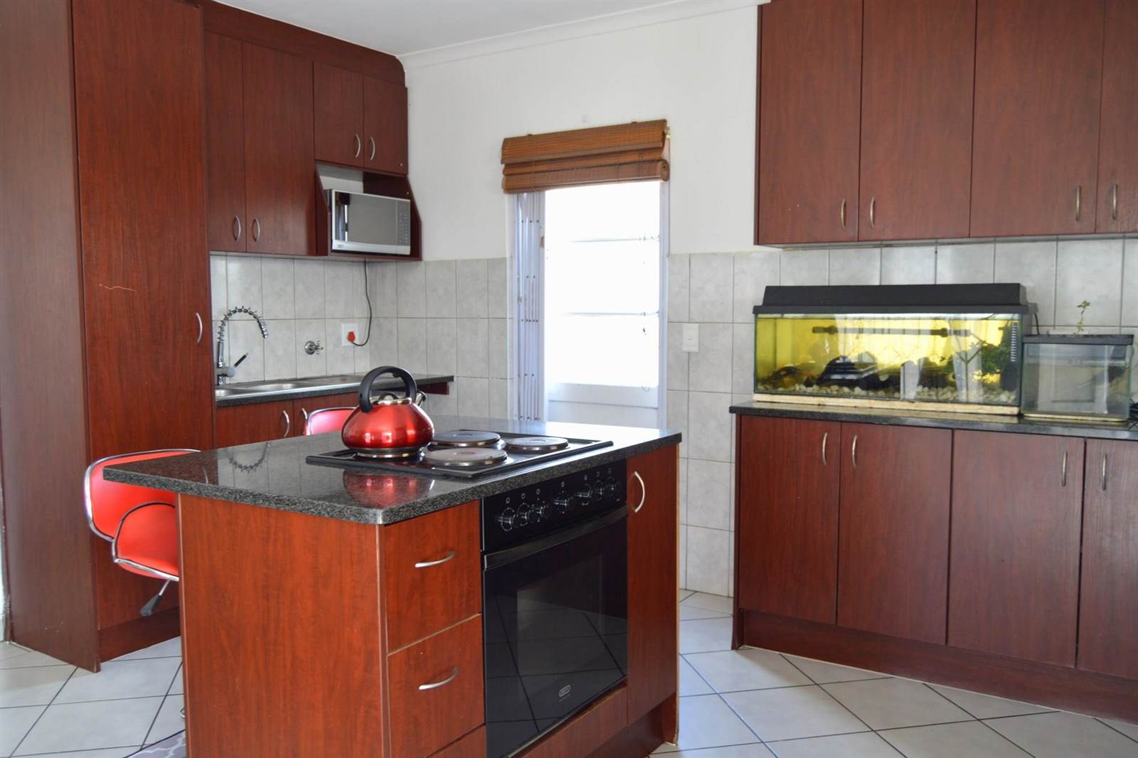 2 Bed House in Muizenberg photo number 5