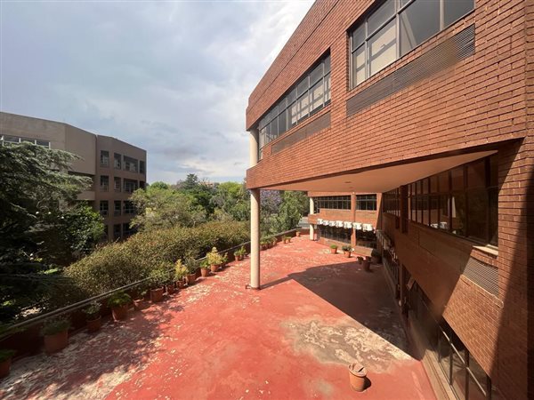 600  m² Commercial space in Parktown