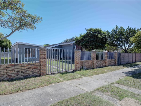 3 Bedroom House 3 Bedroom House